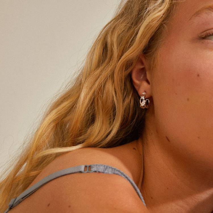 Pilgrim RANI recycelte Ohrringe versilbert Jubiläumsangebot