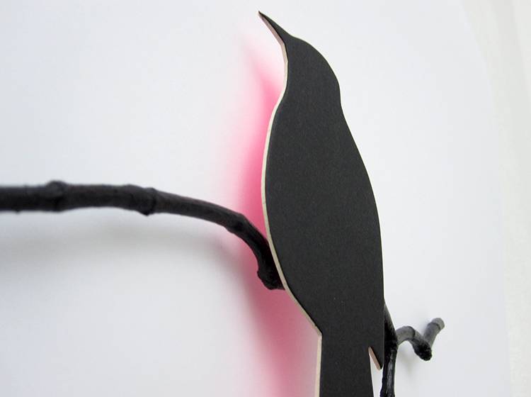 Renna Deluxe Drossel in Schwarz mit Glow in NeonPINK _ Wandobjekt Zeitbegrenzte Promotion