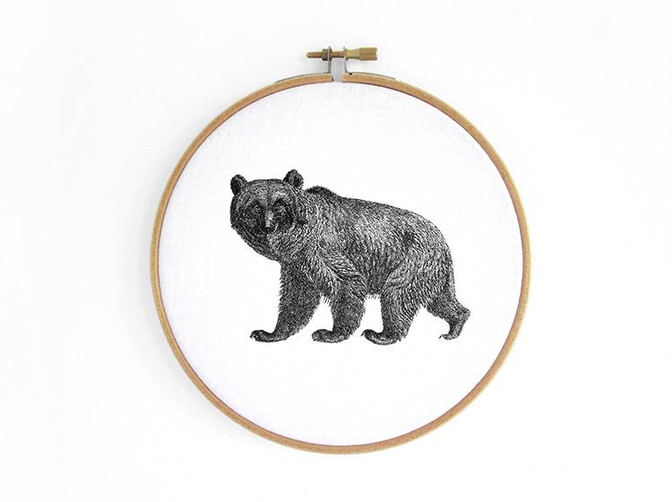 Renna Deluxe Bär _ Bild im Stickrahmen Sonderangebot der Fabrik