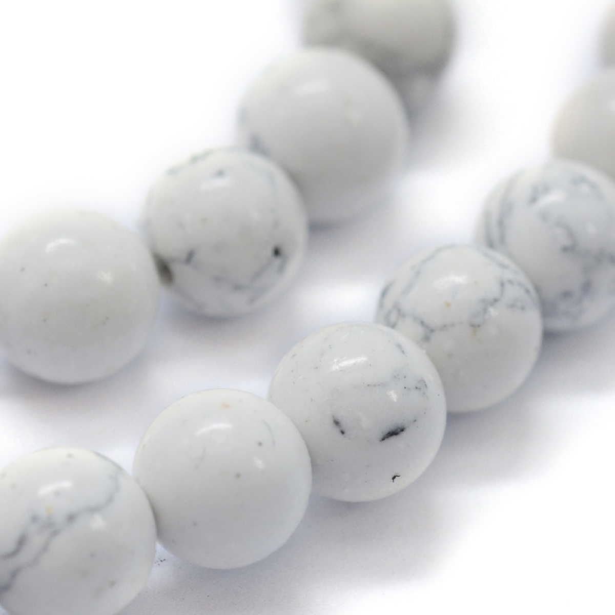 Sadingo Edelsteinperlen Natursteinperlen marmoriert - 63 Stück - Ø 6 mm Osterangebot