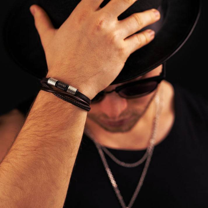 Save Brave Dreifaches Lederarmband Flynn mit Edelstahl Riesige Ersparnisse
