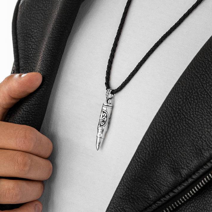 Save Brave Halskette aus veganem Leder mit Verlängerung - Braun Letzte 2 Tage
