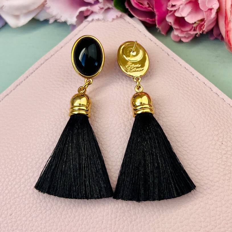 SchwesterSchwester Schwarze Ohrringe als Ohrstecker in Schwarz mit schwarzer Quaste von AmuseToi Bis zu 50% Rabatt