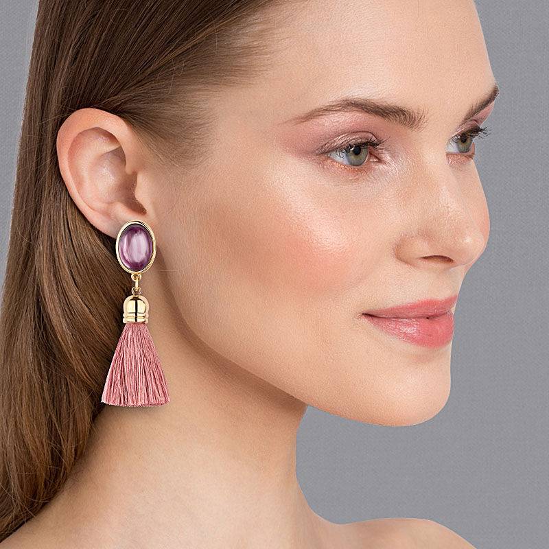 SchwesterSchwester Quasten Ohrringe als Ohrstecker in Amethyst mit Quaste in Puderrosa von AmuseToi Outlet