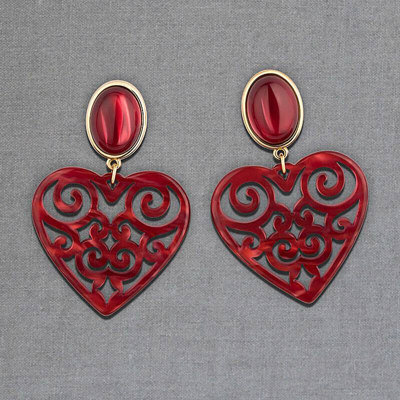 SchwesterSchwester Schöne Ohrringe in schimmerndem Rot mit Herz-Ornamenten von AmuseToi Fabrik Onlineshop