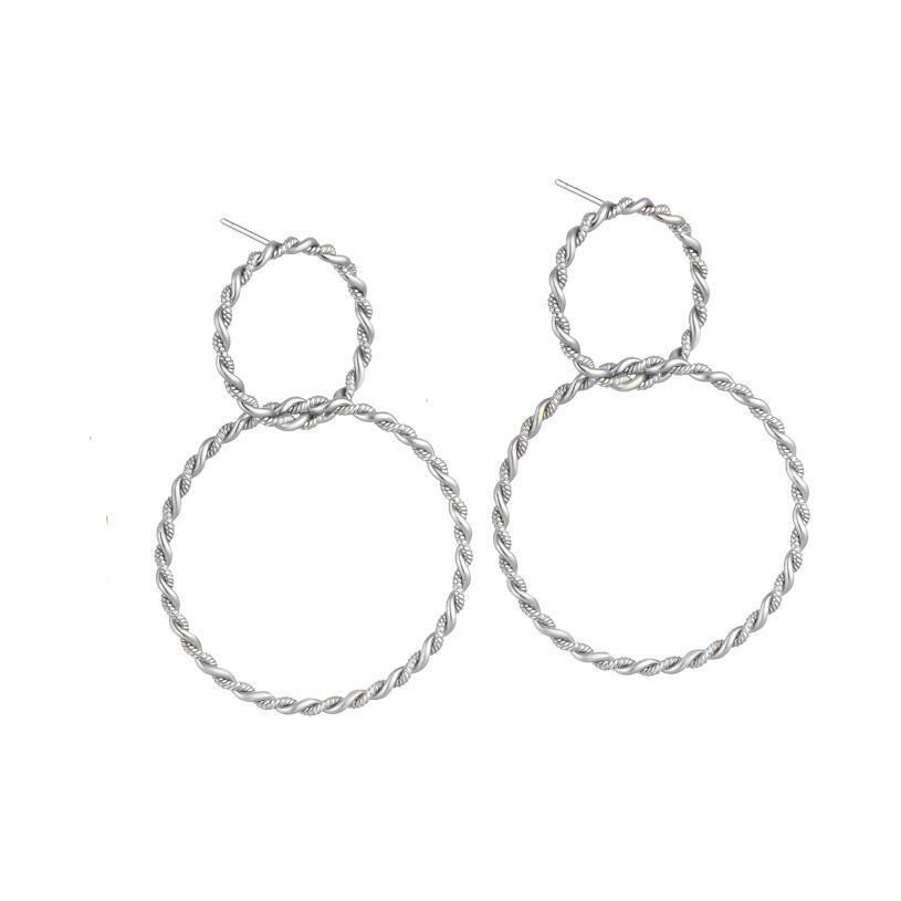 SchwesterSchwester Rhodinierte Ohrstecker aus zwei verschlungenen Ringen in Seiloptik Valentinstagsangebot