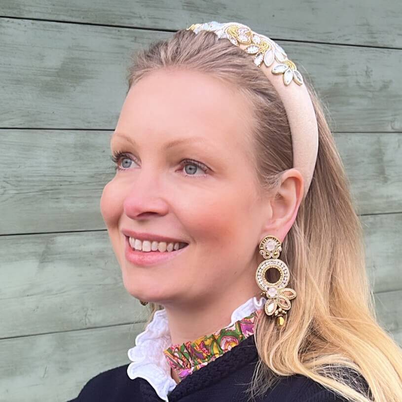SchwesterSchwester Opulente Soutache-Ohrringe in Gold und Champagner Outlet