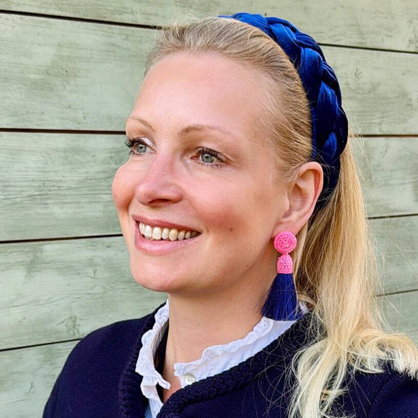 SchwesterSchwester Exklusive Perlen-Quastenohrringe in Rosa und Dunkelblau Sonderangebot
