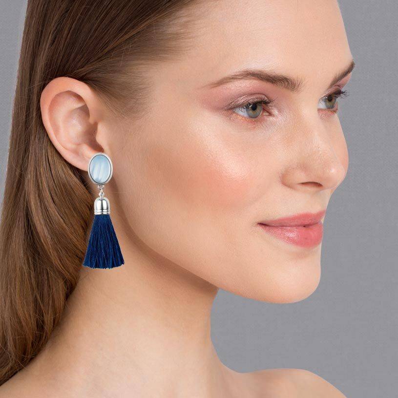 SchwesterSchwester Schimmernde hellblaue Ohrstecker mit marineblauen Quasten in Silberfarben Räumungsverkauf