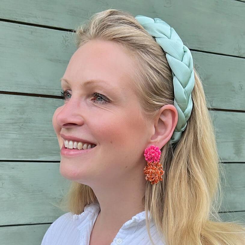 SchwesterSchwester Bunte Perlen-Ohrringe aus zwei Blüten in leuchtendem Pink und Orange Fabrikladen