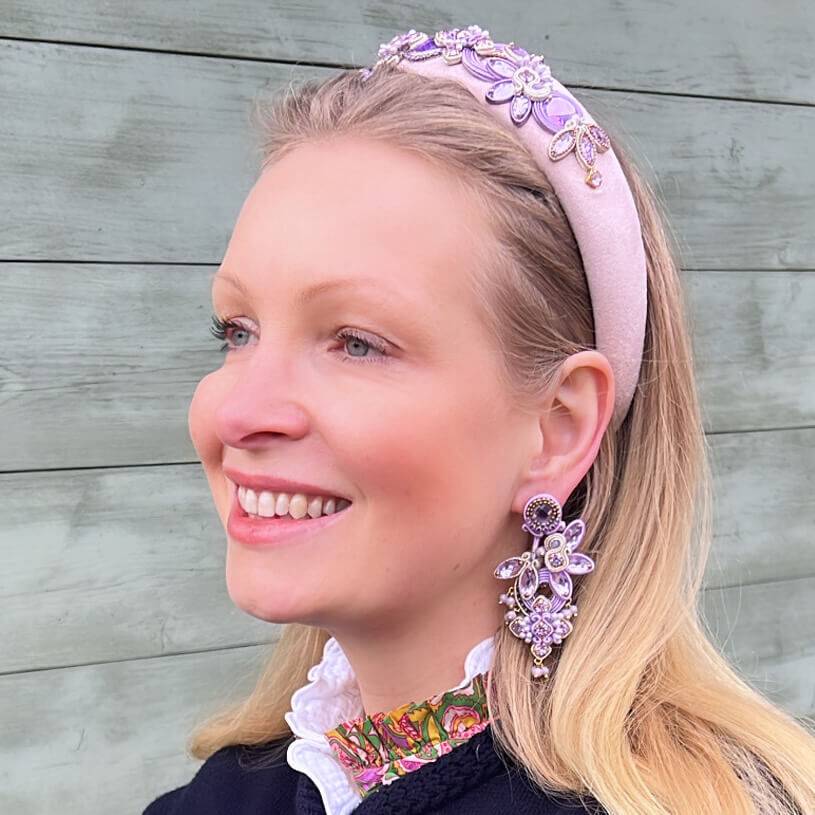 SchwesterSchwester Große Soutache-Ohrringe in Flieder und Champagner Riesige Ersparnisse