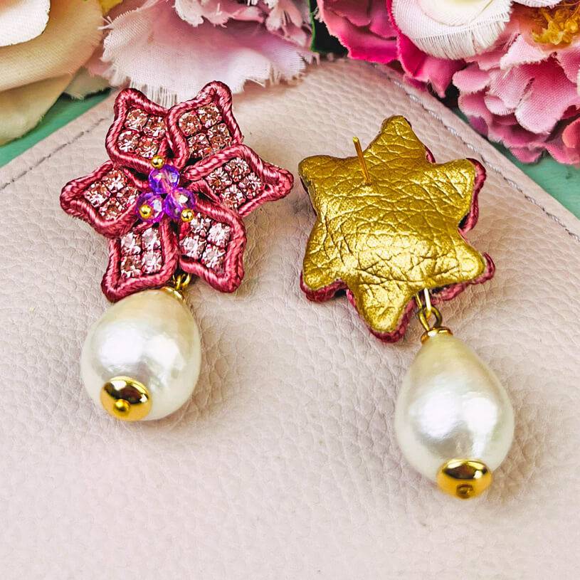 SchwesterSchwester Süße Blumen-Soutache-Ohrringe in Puderrosa mit kleinen Baumwolltropfen VIP-Rabatte
