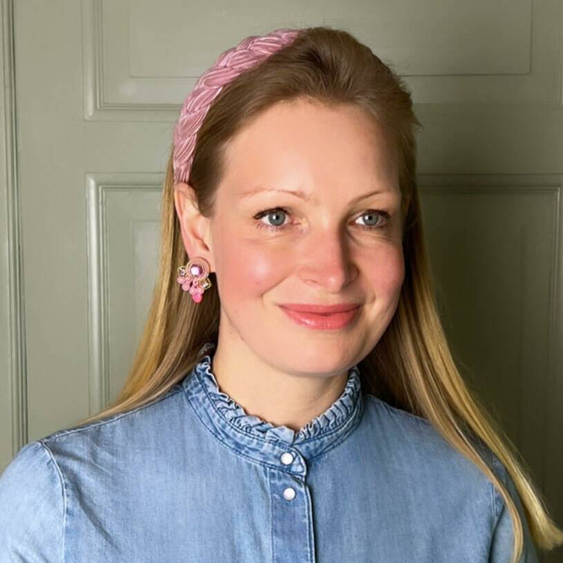 SchwesterSchwester Wunderschöne kleine Soutache Ohrstecker in Gold und Rosa Clearance-Verkauf