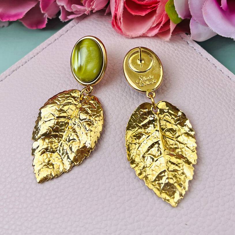 SchwesterSchwester Senfgelber Ohrstecker mit großem goldenen Blatt von AmuseToi Heißer Verkauf
