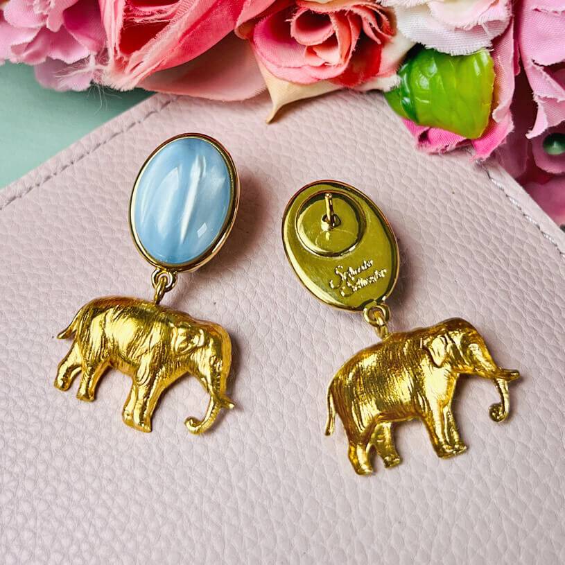 SchwesterSchwester Ohrstecker in Hellblau mit vergoldetem Elefant Räumungsverkauf