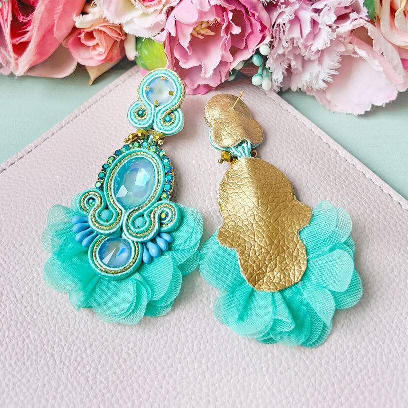 SchwesterSchwester Außergewöhnliche Soutache-Ohrringe in Türkis Letzter Tag