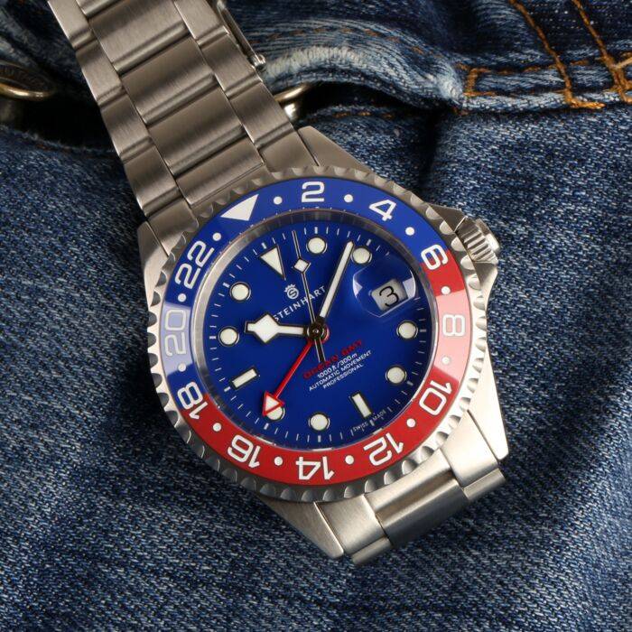 Steinhart Ocean One GMT BLUE-RED Ceramic blue dial Vierteljährliche Förderung
