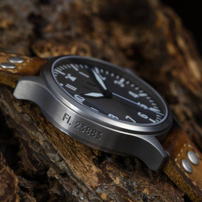 Steinhart Nav B-Uhr 47 Titan A-Muster Zentralsekunde VIP-Rabatte