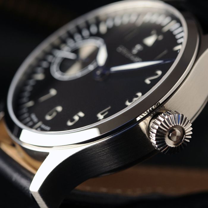Steinhart Nav B-Uhr 44 ST1 Premium GOLD Begrenzte Freigabe