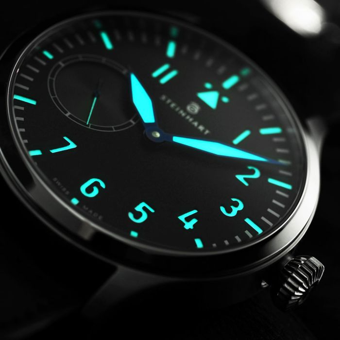 Steinhart Nav B-Uhr 44 ST1 Premium GOLD Begrenzte Freigabe