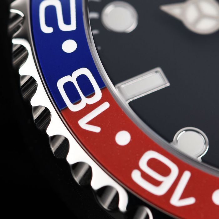 Steinhart Ocean 39 GMT BLUE-RED Ceramic Taucheruhr Heißer Verkauf