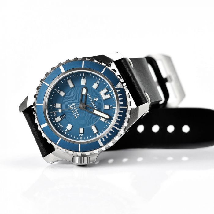 Steinhart Triton 30 ATM BLUE Taucheruhr Nur noch ein Tag übrig